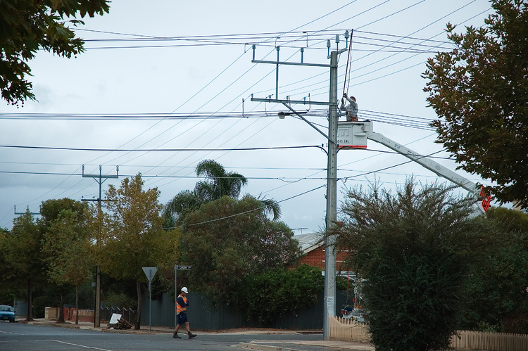 linesmen working on power lines